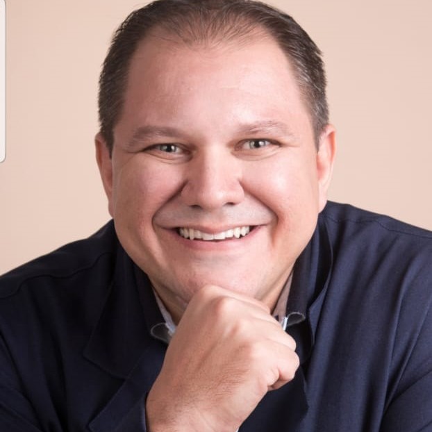 Ezemir Machado Guimarães: ortodontista credenciado New Aligner